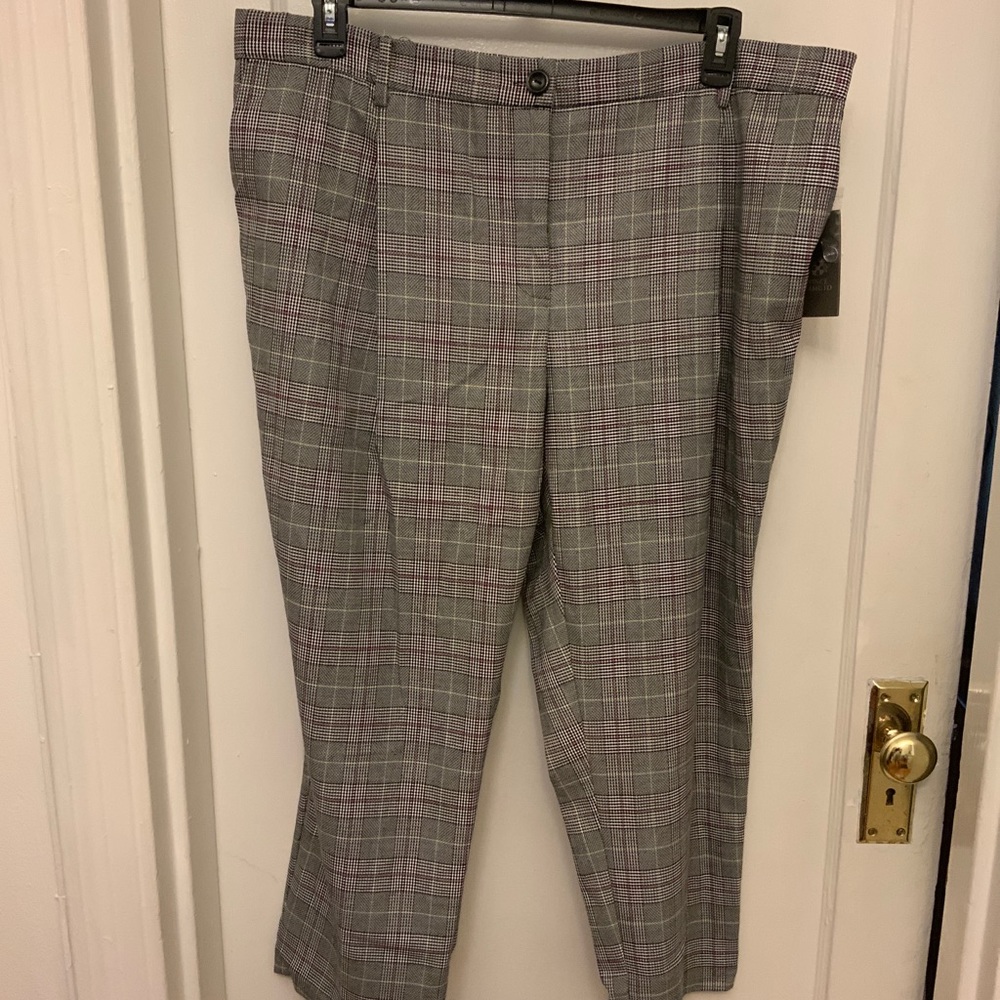 Vince Camuto Pleated Pants Gray Size 18W Glen Plaid Cropped Trousers .